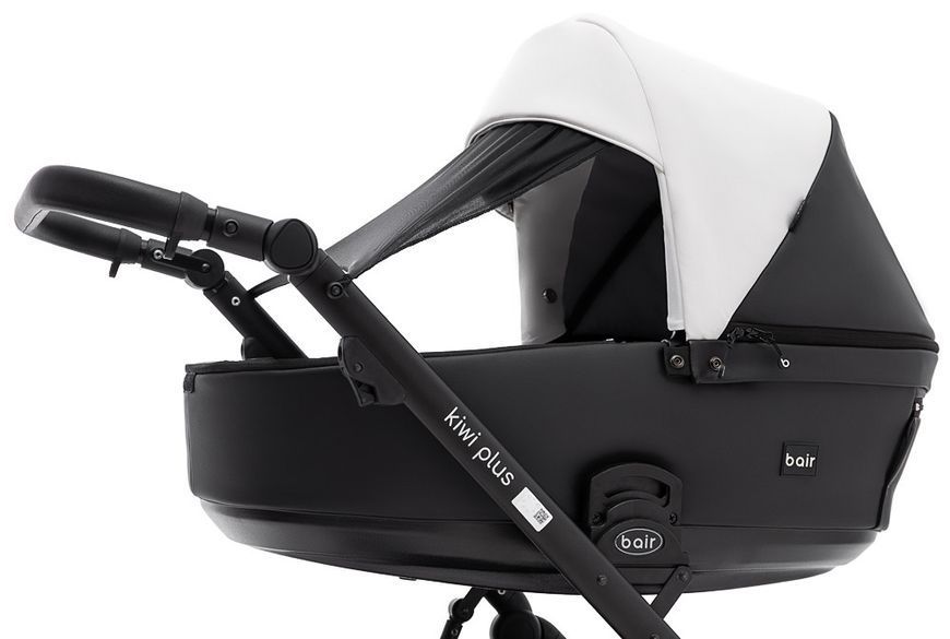 Коляска 2 в 1 Bair Kiwi Plus ECO BKP-51/15 белый / черный 680899 фото